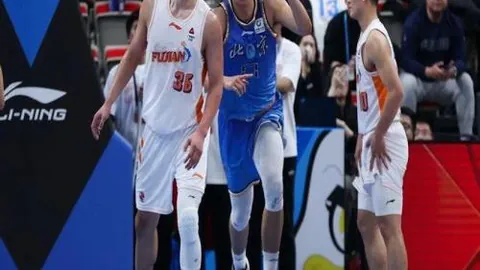 山东泰山热身赛意外爆冷，1-5负于韩国龙仁，克雷桑归队再添新挑战！